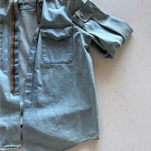 Calvin Klein Light Wash Denim Shirt Jacket – Oversized Fit – Size L